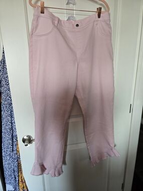 HUE Light Pink Cropped Ruffle Hem Pants